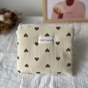 Petite trousse "Jolis coeurs marrons" | fait main